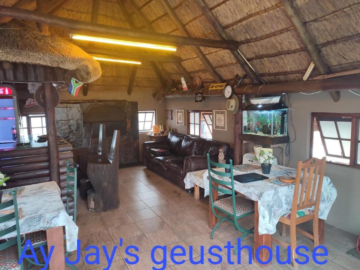 Ay Jay'S Guesthouse Bloemfontein Ngoại thất bức ảnh